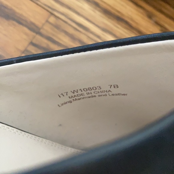 Cole Haan Black Leather 'Laree' Block Heel Open Toe Mules Size 7 - Picture 6 of 7